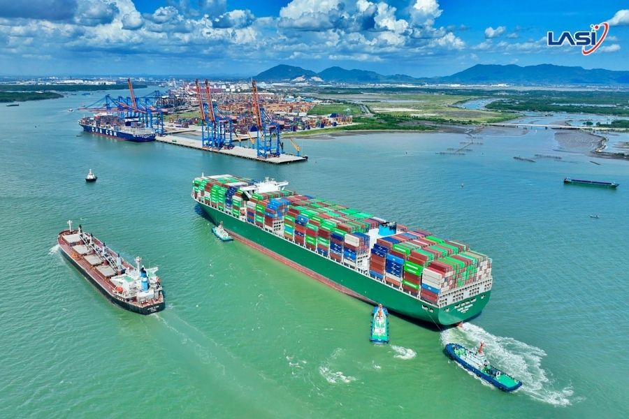 Xây Dựng Mô Hình Cảng Xanh Thân Thiện Với Môi Trường Tại Việt Nam