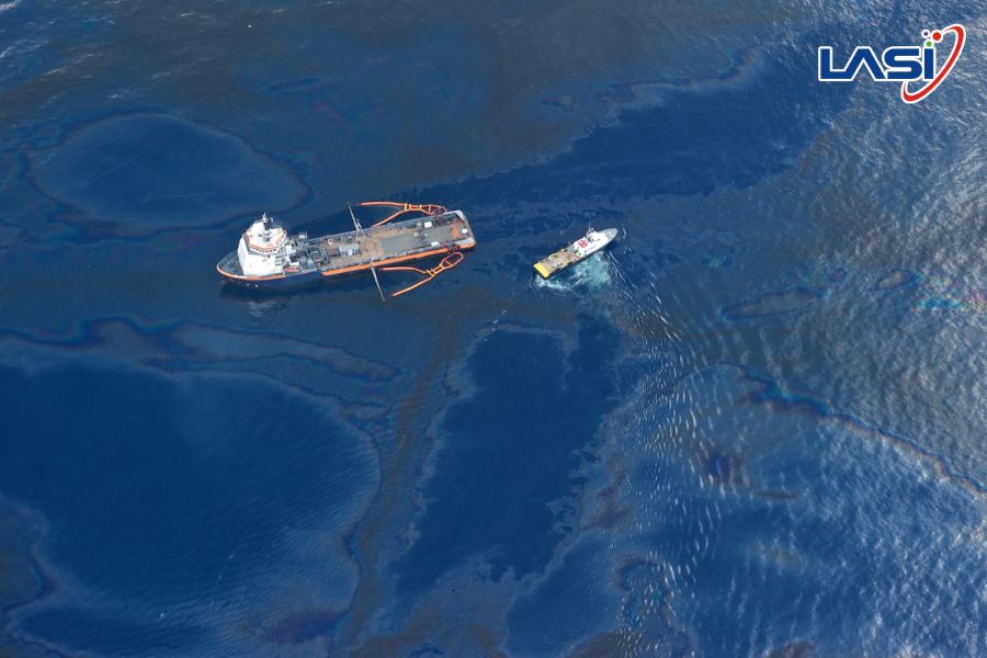 Thách Thức Trong Quản Lý Xả Thải Trên Biển