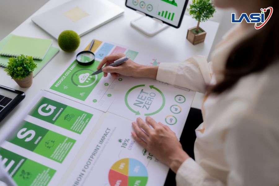 Tiềm Năng Phát Triển Năng Lượng Mặt Trời Và Gió Tại Việt Nam