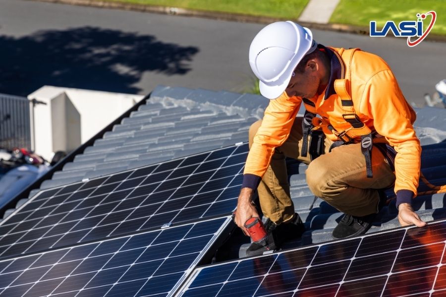 Giải Pháp Nâng Cao Hiệu Suất Cho Trang Trại Điện Mặt Trời