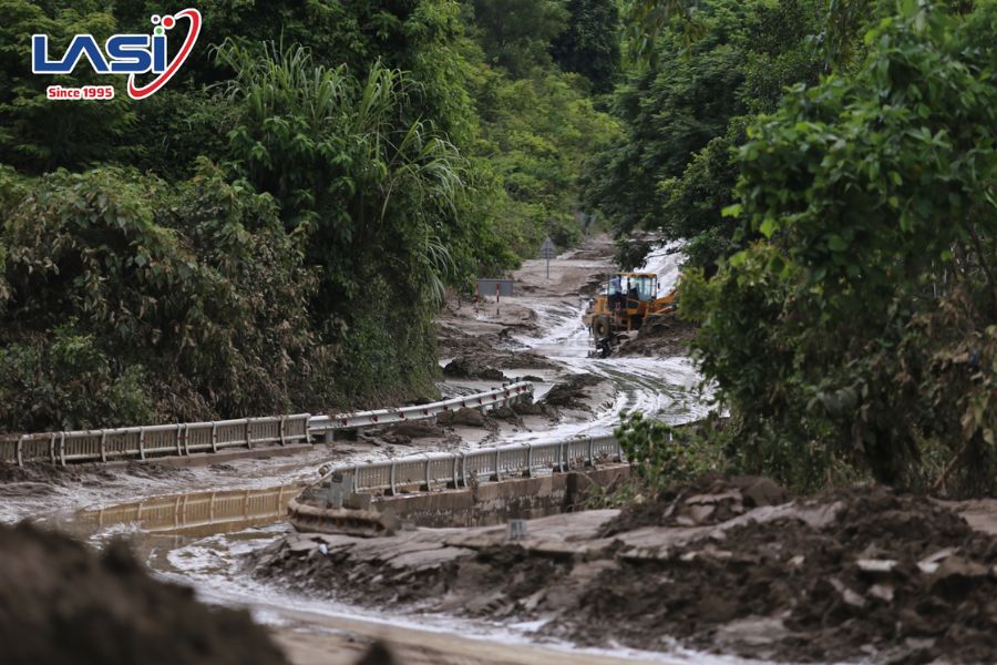 Giải Pháp Cảnh Báo Sớm Sạt Lở Và Lũ Lụt Thông Minh Theo Thời Gian Thực